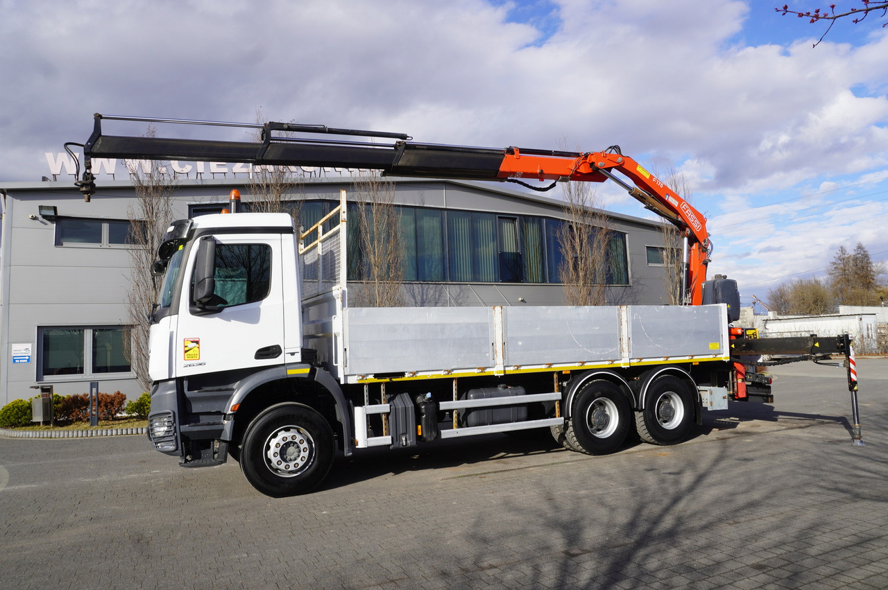 MERCEDES-BENZ AROCS 2636 Flatbed / HDS FASSI F175 7.7 T / 150,000 km - Avtodvigalo: slika 4 MERCEDES-BENZ AROCS 2636 Flatbed / HDS FASSI F175 7.7 T / 150,000 km - Avtodvigalo: slika 4