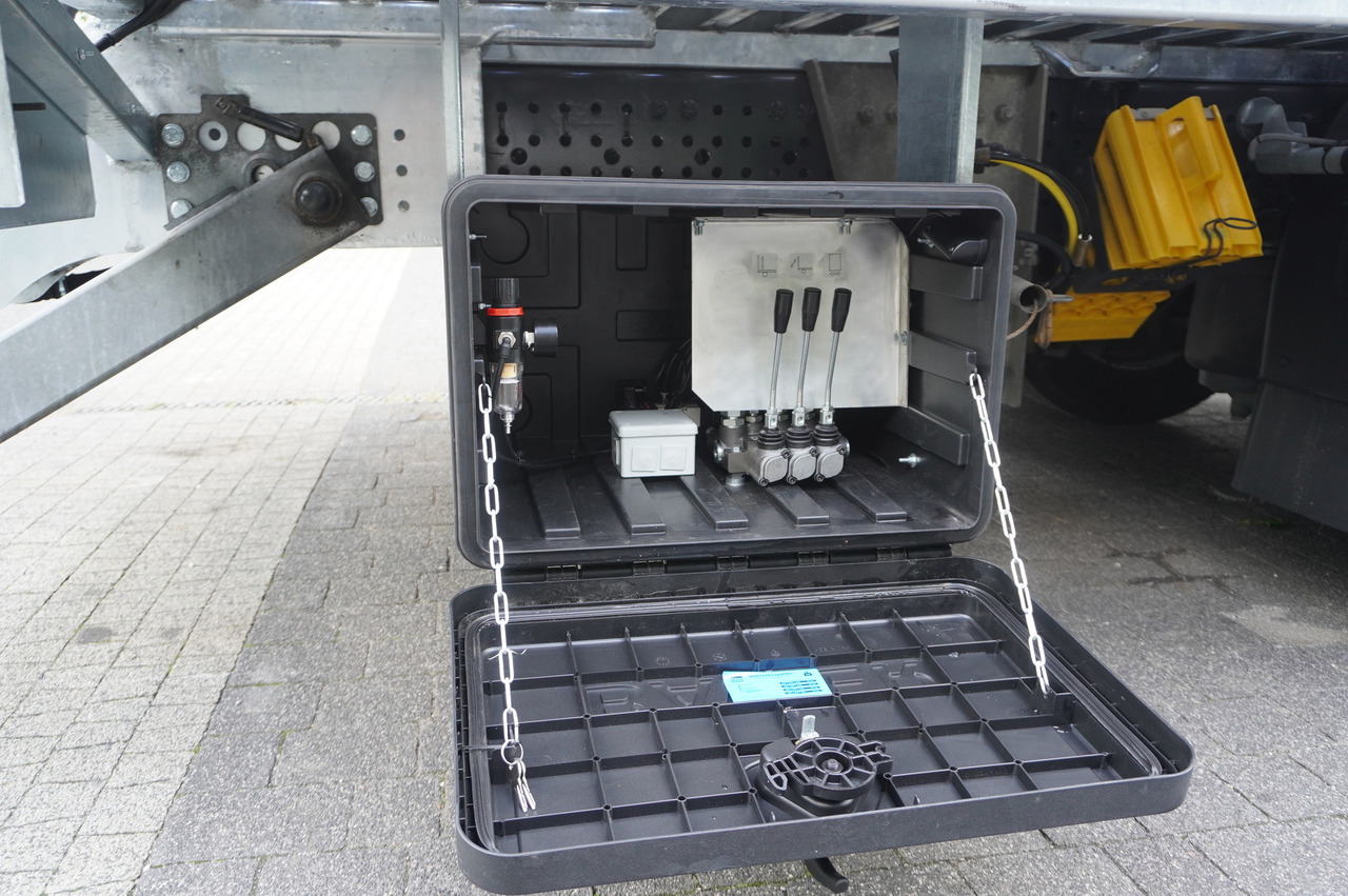 Vlečno vozilo MERCEDES-BENZ Actros 1840 / NEW galvanized Tow truck 9.2 m / Sleeper cab: slika 23