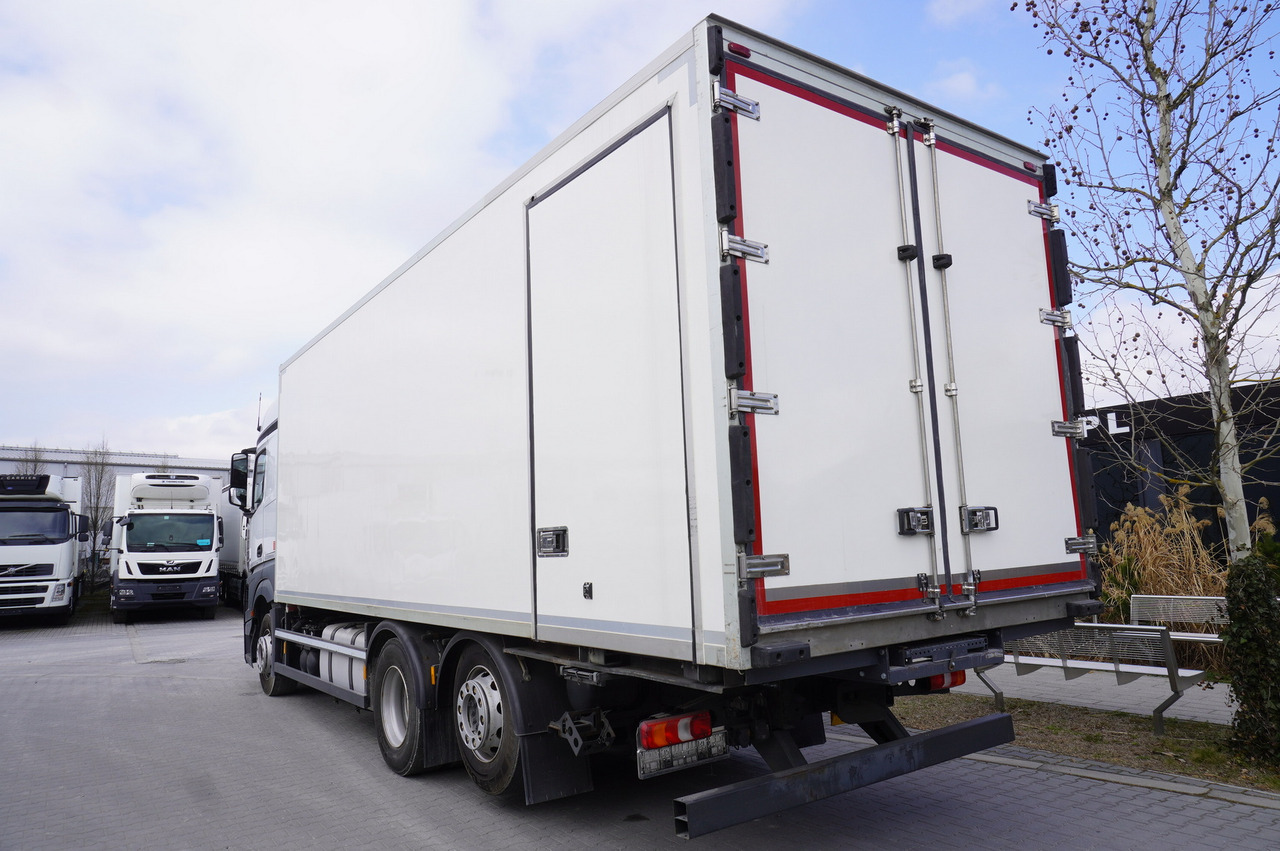 MERCEDES-BENZ Actros 2542 / GIGA cabin / Thermoking 1000R - Tovornjak hladilnik: slika 3 MERCEDES-BENZ Actros 2542 / GIGA cabin / Thermoking 1000R - Tovornjak hladilnik: slika 3