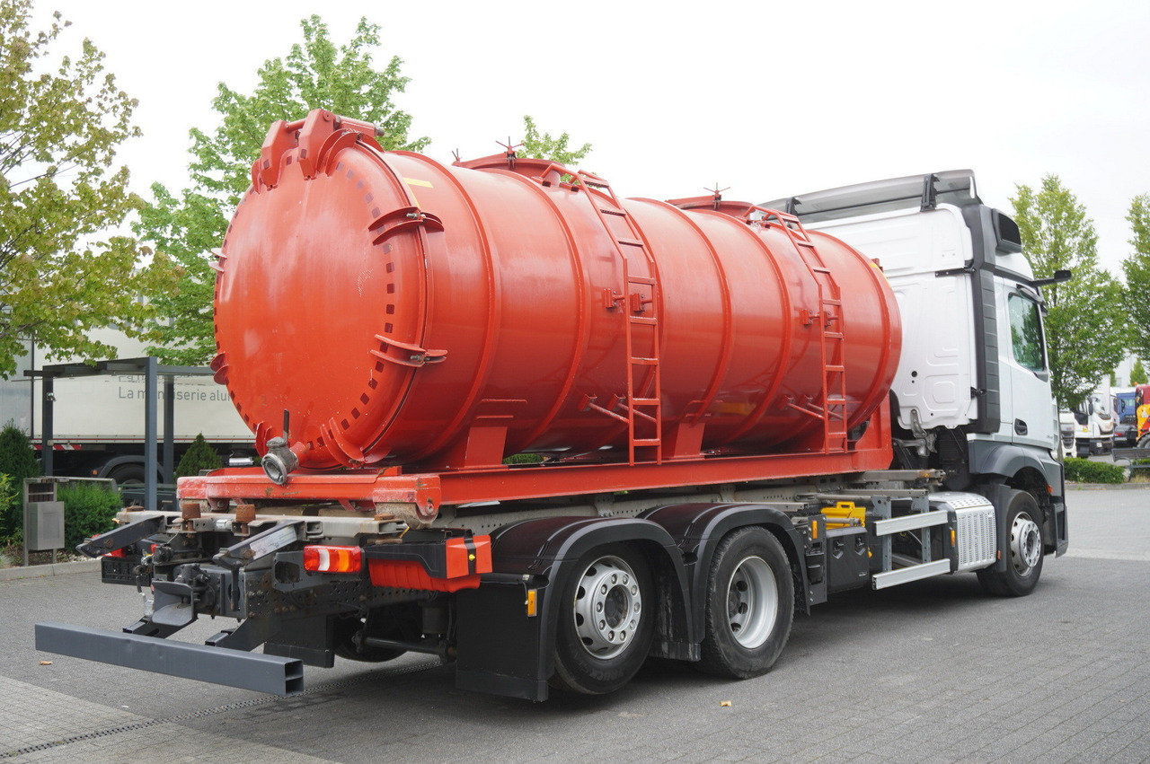 MERCEDES-BENZ Actros 2545 6 × 2 MP5 / NEW septic barrel 13000 L - Cisterna za gnojevko: slika 4 MERCEDES-BENZ Actros 2545 6 × 2 MP5 / NEW septic barrel 13000 L - Cisterna za gnojevko: slika 4