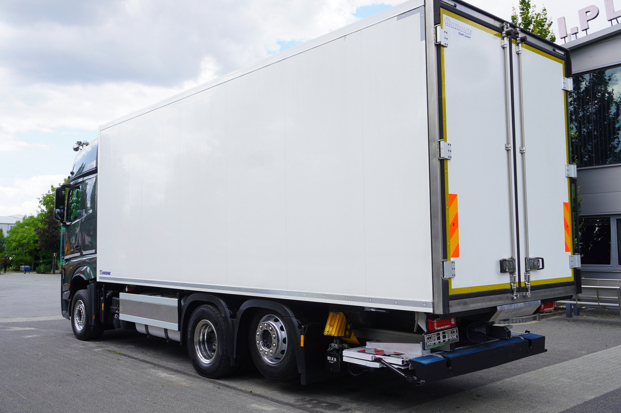 MERCEDES-BENZ Actros 2548 MP5 / Krone Refrigerator Multitemperature / Doppelstock 36 EPAL / GIGA Space cabin - Tovornjak hladilnik: slika 5 MERCEDES-BENZ Actros 2548 MP5 / Krone Refrigerator Multitemperature / Doppelstock 36 EPAL / GIGA Space cabin - Tovornjak hladilnik: slika 5