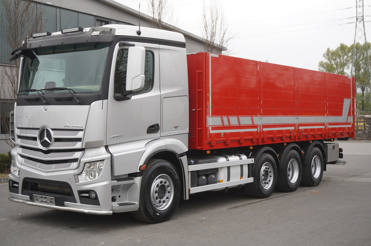 MERCEDES-BENZ Actros 3563 8x4 / Tipper for grain 20 t load capacity - Tovornjak prekucnik: slika 2 MERCEDES-BENZ Actros 3563 8x4 / Tipper for grain 20 t load capacity - Tovornjak prekucnik: slika 2