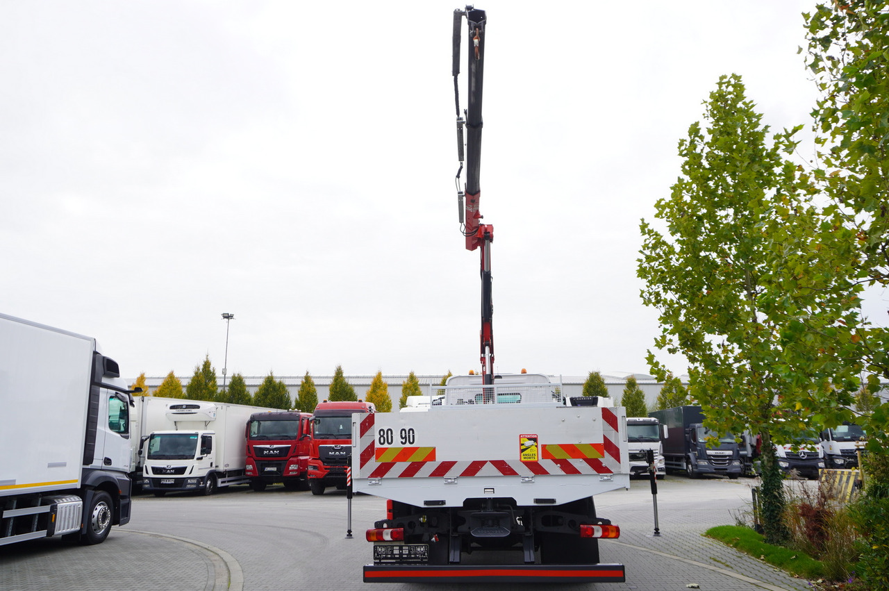 MERCEDES-BENZ Arocs 1830 / Flatbed 16 EPAL / HDS Fassi 155 / Reach 8 m / Load capacity 6160 kg - Tovornjak z dvigalom: slika 3 MERCEDES-BENZ Arocs 1830 / Flatbed 16 EPAL / HDS Fassi 155 / Reach 8 m / Load capacity 6160 kg - Tovornjak z dvigalom: slika 3