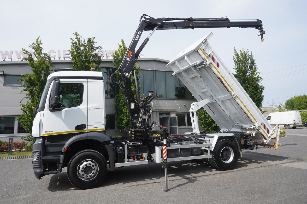 MERCEDES-BENZ Arocs 1833 / 87,000 km!!! / Hds HIAB X-DUO 128 B-2 / three-sided tipper - Tovornjak z dvigalom, Tovornjak z dvigalom: slika 4 MERCEDES-BENZ Arocs 1833 / 87,000 km!!! / Hds HIAB X-DUO 128 B-2 / three-sided tipper - Tovornjak z dvigalom, Tovornjak z dvigalom: slika 4
