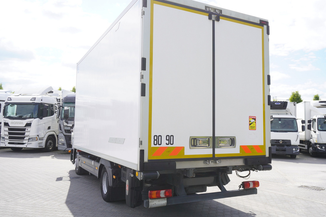 MERCEDES-BENZ Atego 1021 / Lamberet meat hook refrigerator / Carcass elevator 1000 kg / Thermoking T800 R - Tovornjak hladilnik, Tovornjak z dvigalom: slika 3 MERCEDES-BENZ Atego 1021 / Lamberet meat hook refrigerator / Carcass elevator 1000 kg / Thermoking T800 R - Tovornjak hladilnik, Tovornjak z dvigalom: slika 3