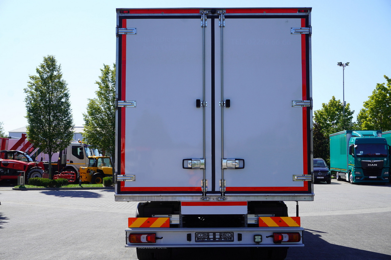 MERCEDES-BENZ Atego 1223 / Bitemperature Refrigerator 12 EPAL / Full ADR / Sleeper cab / 175 tho. km - Tovornjak hladilnik: slika 4 MERCEDES-BENZ Atego 1223 / Bitemperature Refrigerator 12 EPAL / Full ADR / Sleeper cab / 175 tho. km - Tovornjak hladilnik: slika 4