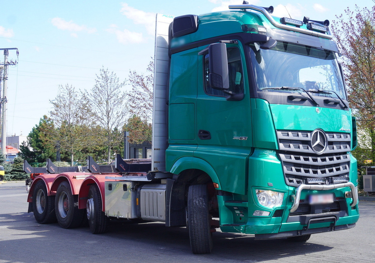 Mercedes-Benz Arocs 3563 8 × 4 / 630 HP / steered axle / Logging superstructure - Tovornjak z dvigalom: slika 1 Mercedes-Benz Arocs 3563 8 × 4 / 630 HP / steered axle / Logging superstructure - Tovornjak z dvigalom: slika 1