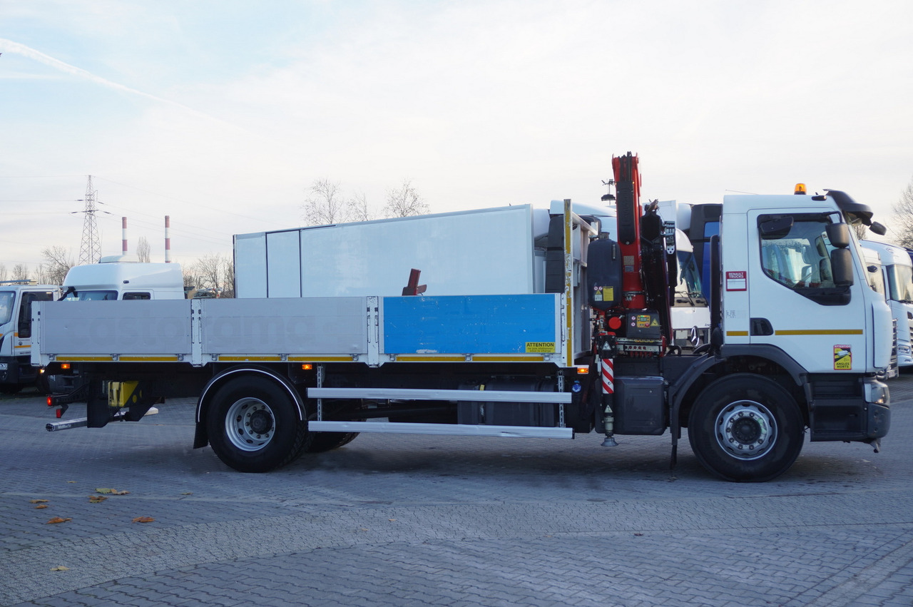 RENAULT C280 DTI 8 / FASSI crane 5.6 T / range 8 m / Flatbed 15 EPAL - Tovornjak s kesonom, Tovornjak z dvigalom: slika 4 RENAULT C280 DTI 8 / FASSI crane 5.6 T / range 8 m / Flatbed 15 EPAL - Tovornjak s kesonom, Tovornjak z dvigalom: slika 4