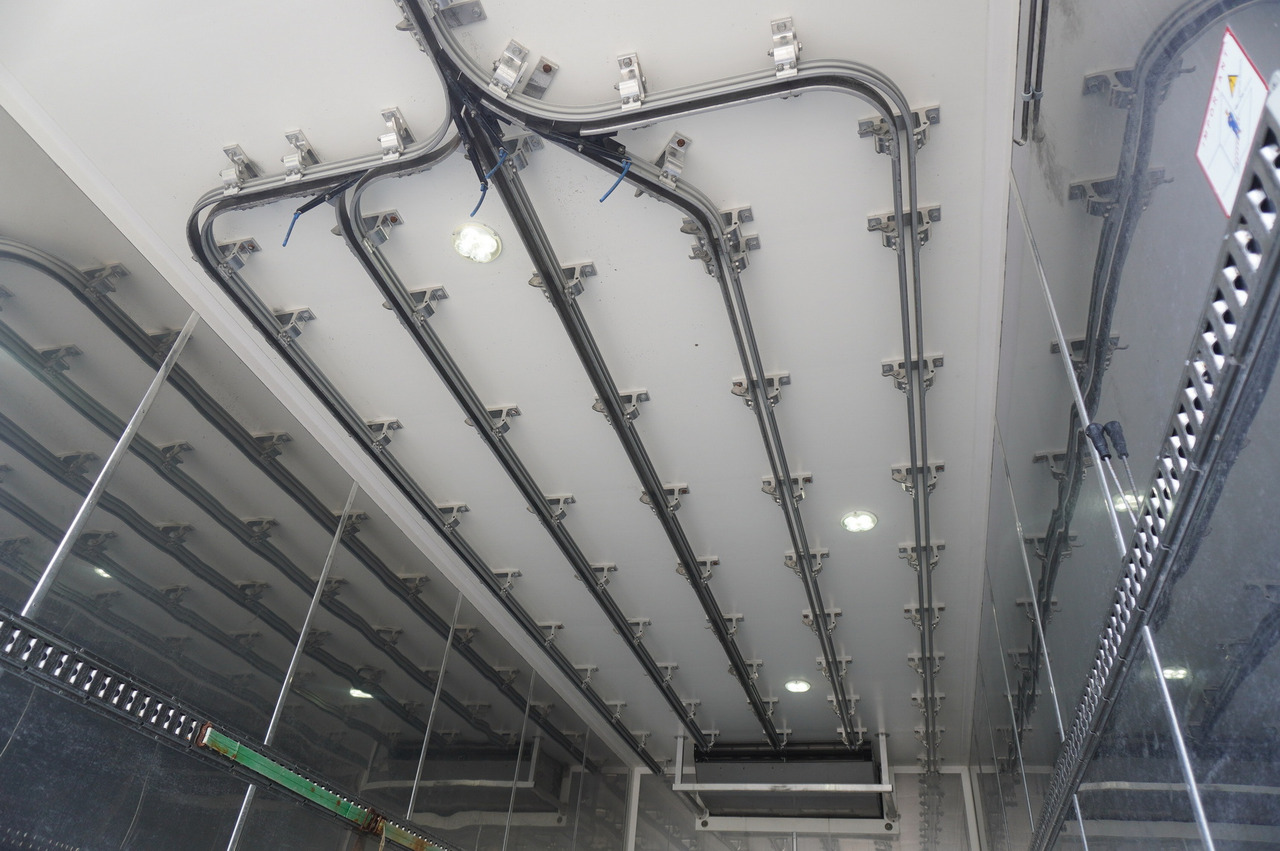 RENAULT D13 / 90 tho km !!! / Meat hook refrigerator / Thermoking T800R / 2 units - Tovornjak hladilnik: slika 3 RENAULT D13 / 90 tho km !!! / Meat hook refrigerator / Thermoking T800R / 2 units - Tovornjak hladilnik: slika 3