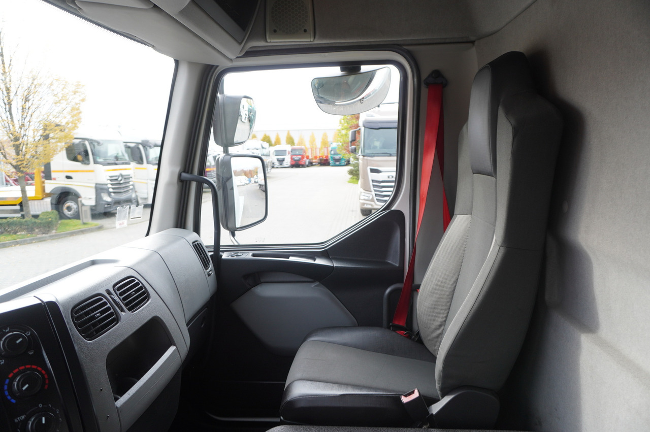 Vlečno vozilo RENAULT D16 / NEW Tow truck 7.7 m / 170 tho. km: slika 28 Vlečno vozilo RENAULT D16 / NEW Tow truck 7.7 m / 170 tho. km: slika 28