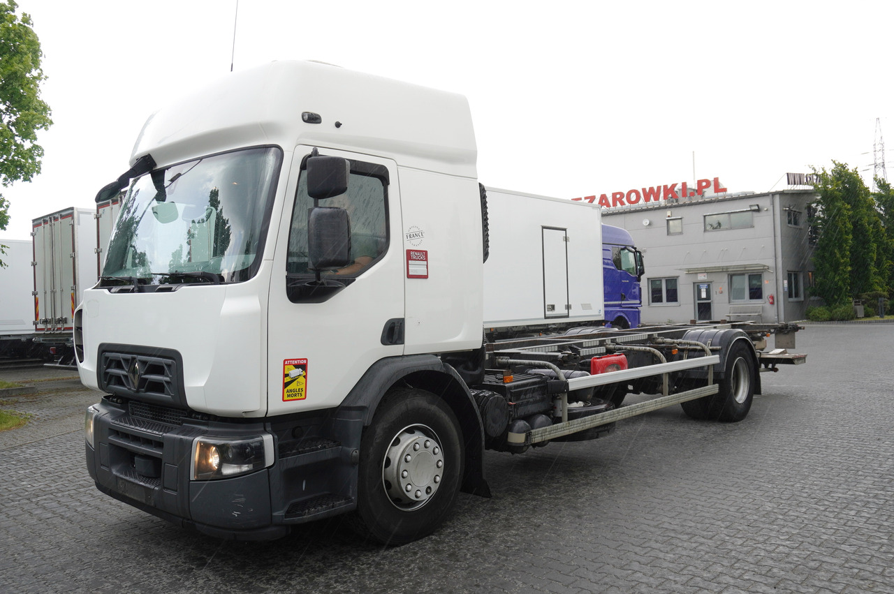RENAULT D19 Wide Glob / BDF / load capacity 11t / 280 thousand km / tail lift - Tovornjak-šasija: slika 2 RENAULT D19 Wide Glob / BDF / load capacity 11t / 280 thousand km / tail lift - Tovornjak-šasija: slika 2