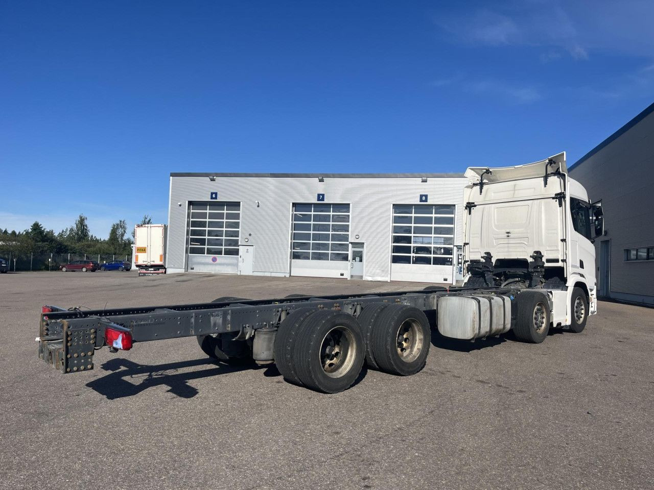 SCANIA R 540 B8x4NB / Truck chassis / Sleeper cab - Tovornjak-šasija: slika 2 SCANIA R 540 B8x4NB / Truck chassis / Sleeper cab - Tovornjak-šasija: slika 2
