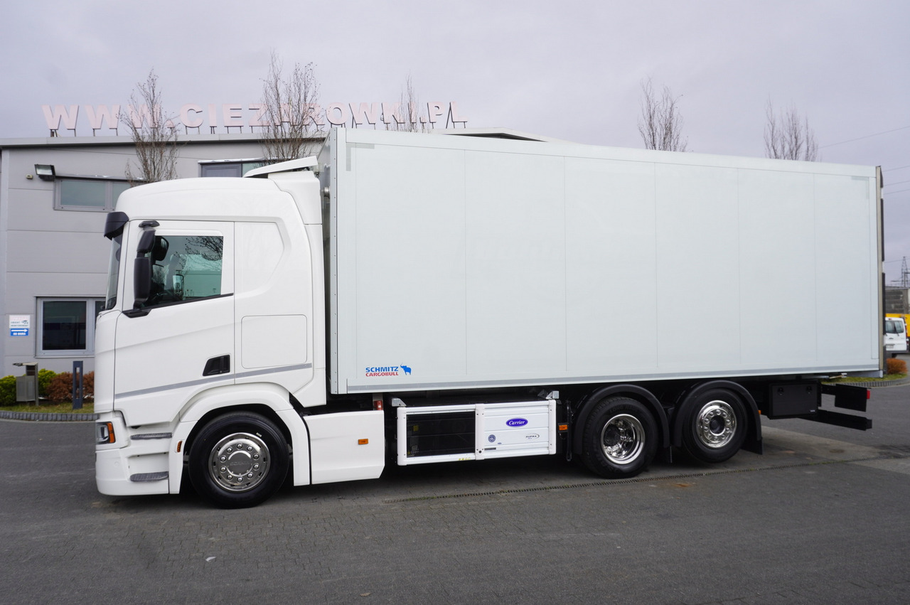 SCANIA R500 / Schmitz meat hook refrigerator / Carrier Supra 950U / 3rd steered axle - Tovornjak hladilnik: slika 2 SCANIA R500 / Schmitz meat hook refrigerator / Carrier Supra 950U / 3rd steered axle - Tovornjak hladilnik: slika 2