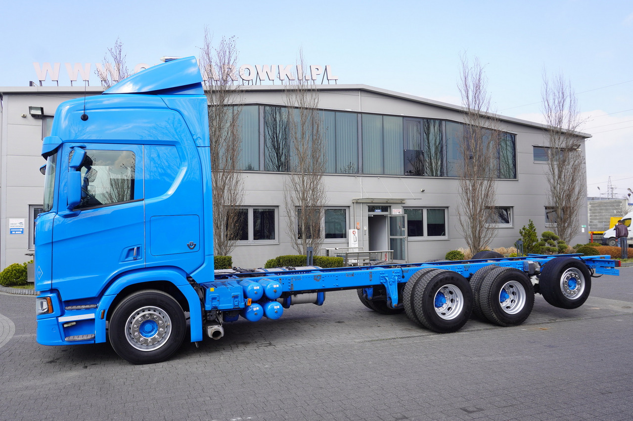 SCANIA R650 V8 / 650 HP/ frame 8.8 m / steered 4th axle - Tovornjak-šasija: slika 2 SCANIA R650 V8 / 650 HP/ frame 8.8 m / steered 4th axle - Tovornjak-šasija: slika 2