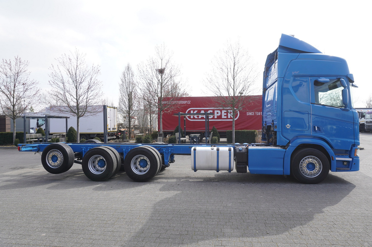 SCANIA R650 V8 / 650 HP/ frame 8.8 m / steered 4th axle - Tovornjak-šasija: slika 4 SCANIA R650 V8 / 650 HP/ frame 8.8 m / steered 4th axle - Tovornjak-šasija: slika 4