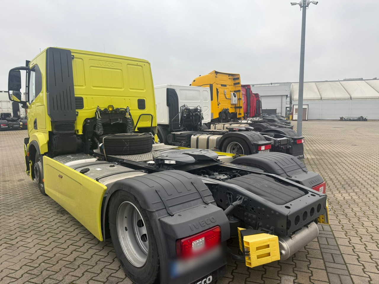 IVECO S-WAY 480 AT440 tractor unit / 2022 / 130 tho. km / Retarder - Vlačilec: slika 2 IVECO S-WAY 480 AT440 tractor unit / 2022 / 130 tho. km / Retarder - Vlačilec: slika 2