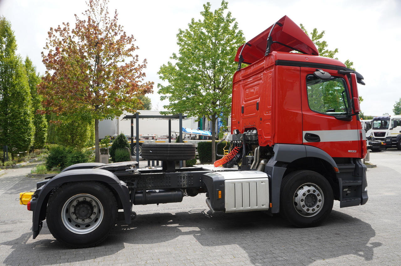 MERCEDES-BENZ Actros 1833 tractor unit / 260 tho. km - Vlačilec: slika 5 MERCEDES-BENZ Actros 1833 tractor unit / 260 tho. km - Vlačilec: slika 5