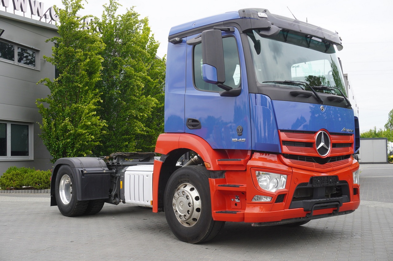 Mercedes-Benz Actros 1845 4x2 / Jost 5th wheel / 11.1 t load capacity - Vlačilec: slika 2 Mercedes-Benz Actros 1845 4x2 / Jost 5th wheel / 11.1 t load capacity - Vlačilec: slika 2