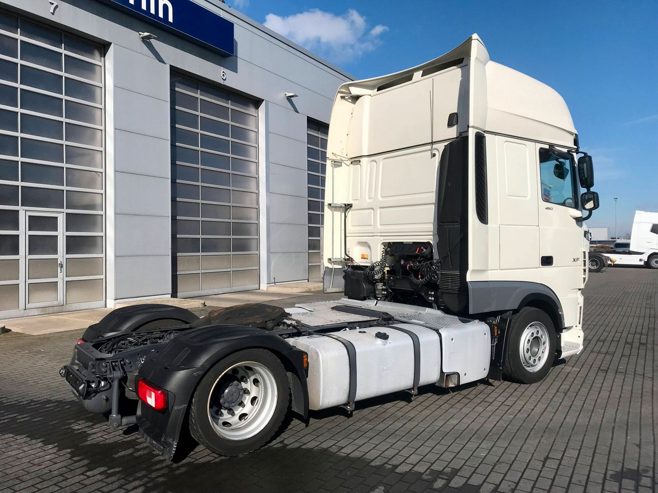 DAF XF 480 FT SSC Low Deck Standklima MX-EngineBrake - Vlačilec: slika 4 DAF XF 480 FT SSC Low Deck Standklima MX-EngineBrake - Vlačilec: slika 4