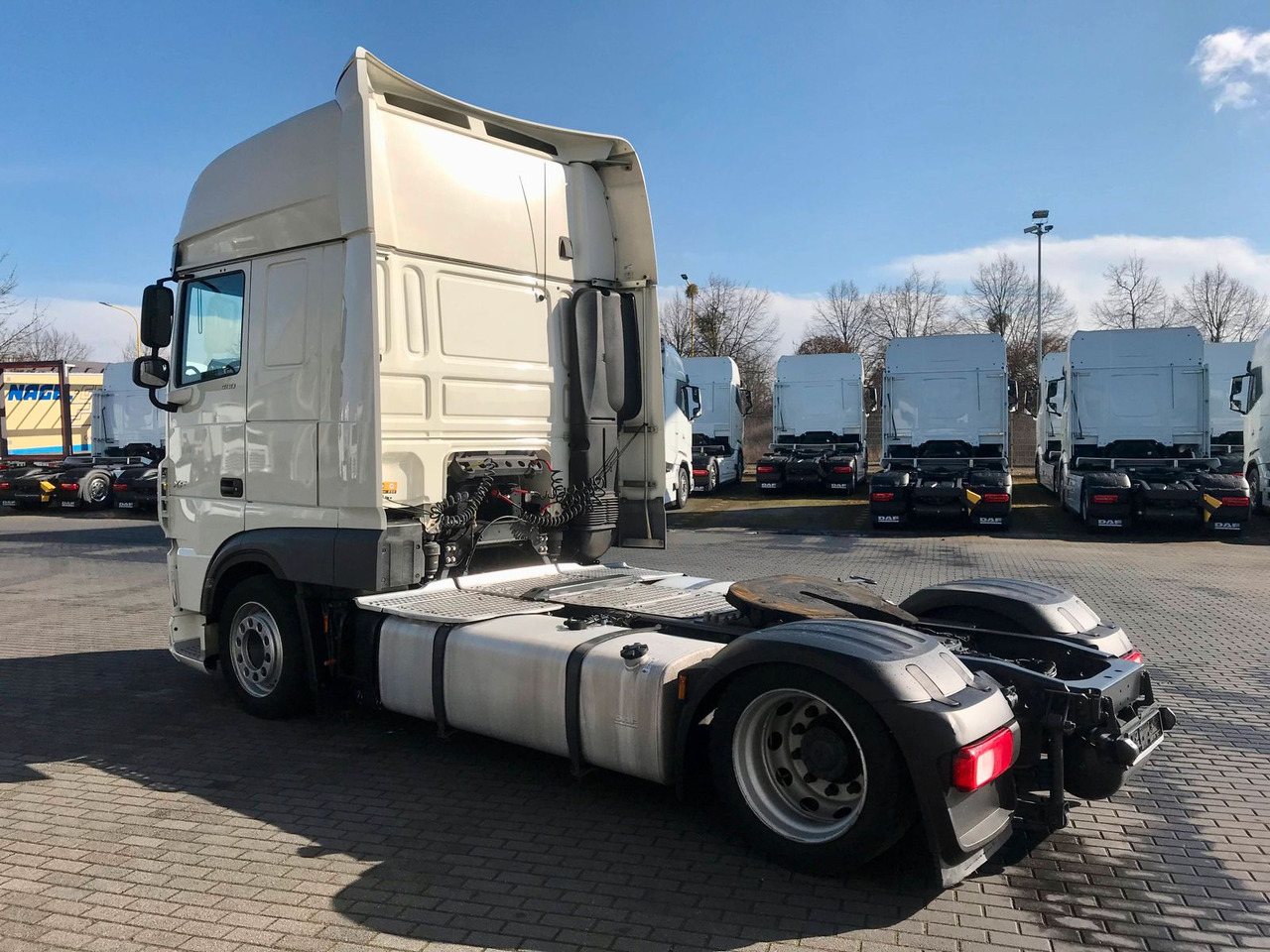 DAF XF 480 FT SSC Low Deck Standklima MX-EngineBrake - Vlačilec: slika 3 DAF XF 480 FT SSC Low Deck Standklima MX-EngineBrake - Vlačilec: slika 3