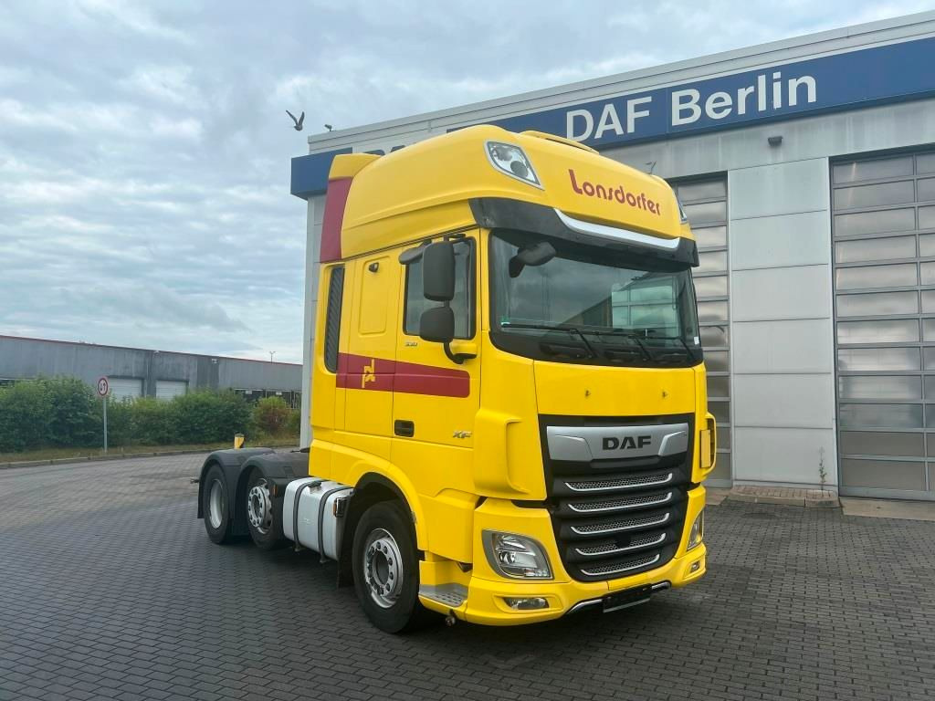 DAF XF 530 FTG SSC Intarder Lift-Lenkachse 70t zZGG - Vlačilec: slika 1 DAF XF 530 FTG SSC Intarder Lift-Lenkachse 70t zZGG - Vlačilec: slika 1