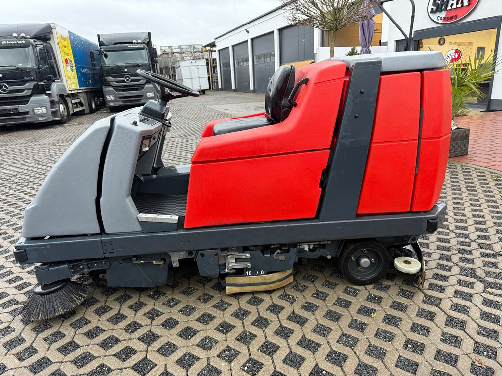 Hakomatic B1100 Kehr- Nass- Scheuersaugmaschine - Kombinirani čistilni stroj: slika 2 Hakomatic B1100 Kehr- Nass- Scheuersaugmaschine - Kombinirani čistilni stroj: slika 2