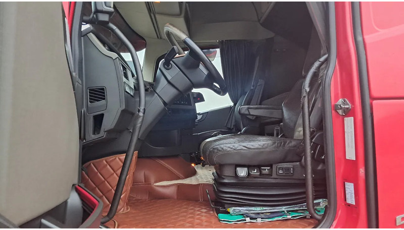 Volvo FH 500 Globetrotter Euro 5 PTO Hydrauliq Full Air New Tacho VEB - Vlačilec: slika 2 Volvo FH 500 Globetrotter Euro 5 PTO Hydrauliq Full Air New Tacho VEB - Vlačilec: slika 2