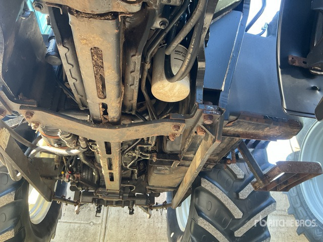 2005 New Holland TL100A 4WD Tractor - Traktor: slika 5 2005 New Holland TL100A 4WD Tractor - Traktor: slika 5