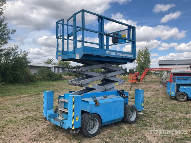 2007 Genie GS2668RT 4x4 Diesel Scissor Lift - Škarjasta dvižna ploščad: slika 2 2007 Genie GS2668RT 4x4 Diesel Scissor Lift - Škarjasta dvižna ploščad: slika 2