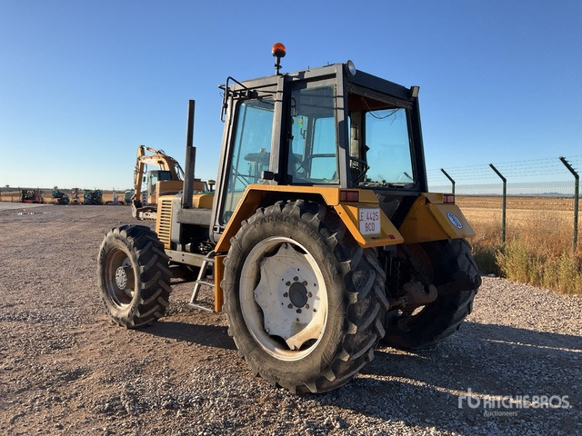 1987 Renault 106.14 4WD Tractor - Traktor: slika 3 1987 Renault 106.14 4WD Tractor - Traktor: slika 3