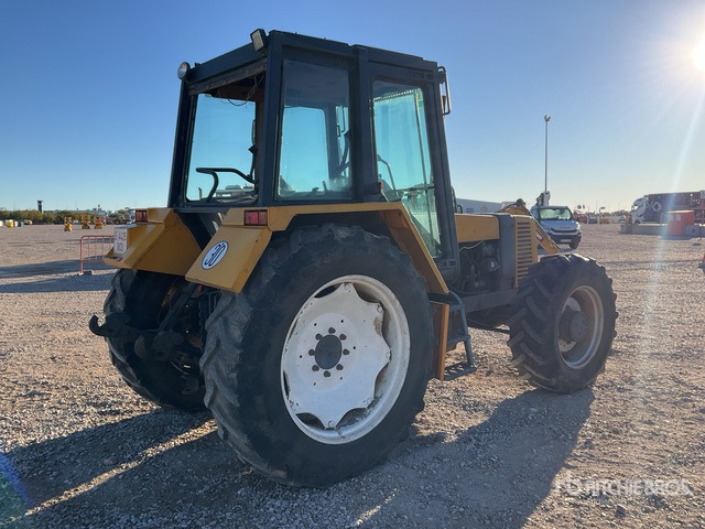 1987 Renault 106.14 4WD Tractor - Traktor: slika 4 1987 Renault 106.14 4WD Tractor - Traktor: slika 4