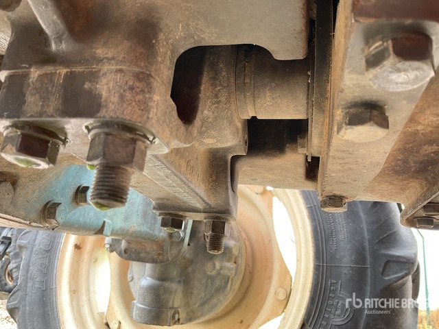 1993 Kubota M-6730DT 2WD Tractor - Traktor: slika 4 1993 Kubota M-6730DT 2WD Tractor - Traktor: slika 4