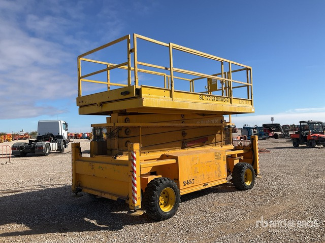 2000 Liftlux SL172-24 4x4 4WDS Scissor Lift - Škarjasta dvižna ploščad: slika 3 2000 Liftlux SL172-24 4x4 4WDS Scissor Lift - Škarjasta dvižna ploščad: slika 3
