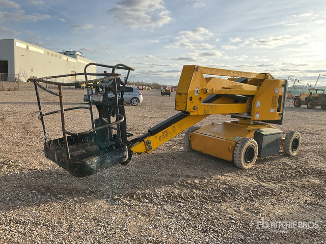 2004 Haulotte HA15I 2WD Electric Articulating Boom Lift - Zglobna dvižna ploščad: slika 3 2004 Haulotte HA15I 2WD Electric Articulating Boom Lift - Zglobna dvižna ploščad: slika 3