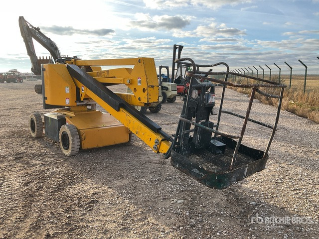 2004 Haulotte HA15I 2WD Electric Articulating Boom Lift - Zglobna dvižna ploščad: slika 2 2004 Haulotte HA15I 2WD Electric Articulating Boom Lift - Zglobna dvižna ploščad: slika 2