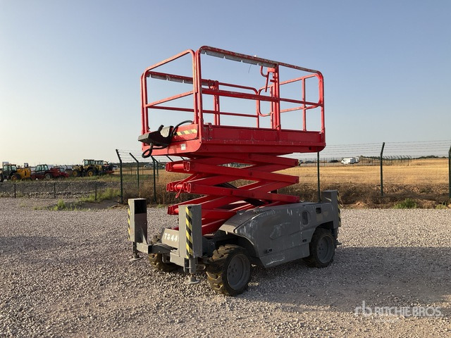 2006 Haulotte Compact 10DX 4x4 Diesel Scissor Lift - Škarjasta dvižna ploščad: slika 1 2006 Haulotte Compact 10DX 4x4 Diesel Scissor Lift - Škarjasta dvižna ploščad: slika 1