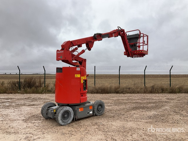 2006 JLG E300 AJP 2WD Electric Articulating Boom Lift - Zglobna dvižna ploščad: slika 1 2006 JLG E300 AJP 2WD Electric Articulating Boom Lift - Zglobna dvižna ploščad: slika 1