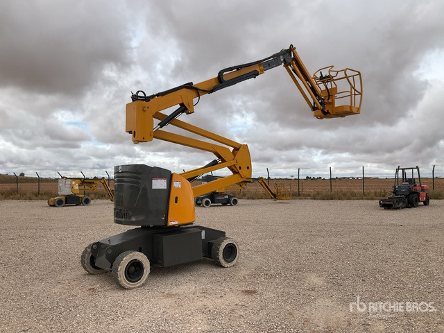 2007 Haulotte HA15IP 2WD Electric Articulating Boom Lift - Zglobna dvižna ploščad: slika 1 2007 Haulotte HA15IP 2WD Electric Articulating Boom Lift - Zglobna dvižna ploščad: slika 1