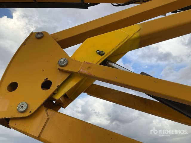 2007 Haulotte HA18PX 4WD Diesel Articulating Boom Lift - Zglobna dvižna ploščad: slika 5 2007 Haulotte HA18PX 4WD Diesel Articulating Boom Lift - Zglobna dvižna ploščad: slika 5