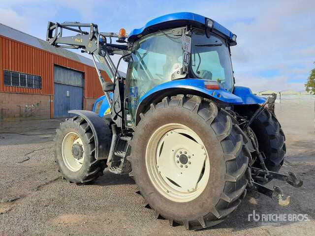 2008 New Holland T6010 Plus, con pala 4WD Tractor - Traktor: slika 3 2008 New Holland T6010 Plus, con pala 4WD Tractor - Traktor: slika 3