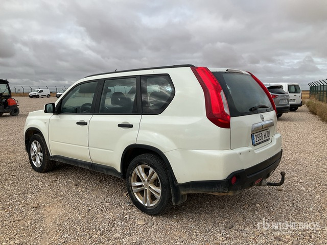 2012 Nissan X-Trail AWD SUV - SUV: slika 4 2012 Nissan X-Trail AWD SUV - SUV: slika 4