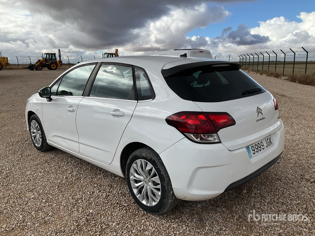 2015 Citroen C4 BlueHDI Automobile - Avtomobil: slika 2 2015 Citroen C4 BlueHDI Automobile - Avtomobil: slika 2