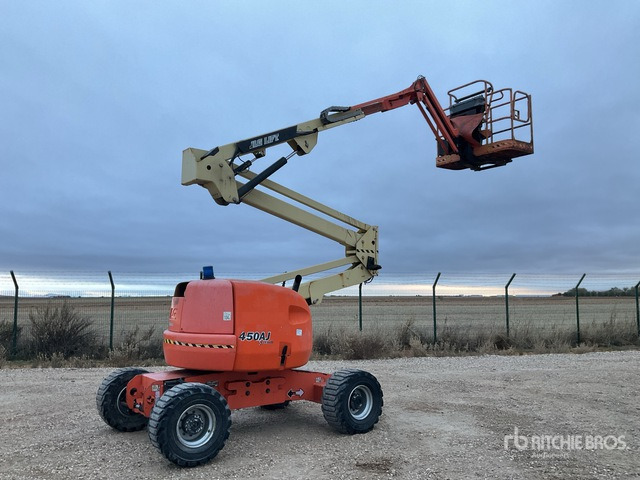 2015 JLG 450AJ Series ll 4WD Diesel Articulating Boom Lift - Zglobna dvižna ploščad: slika 1 2015 JLG 450AJ Series ll 4WD Diesel Articulating Boom Lift - Zglobna dvižna ploščad: slika 1