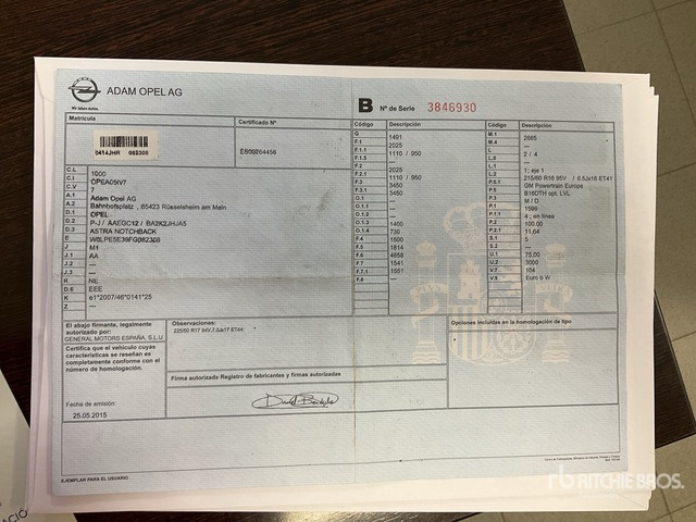 2015 Opel Astra Automobile - Avtomobil: slika 2 2015 Opel Astra Automobile - Avtomobil: slika 2