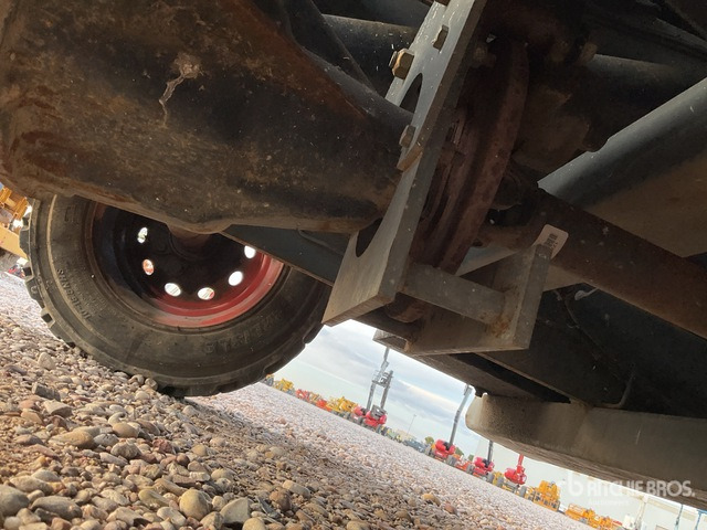 2015 Skyjack SJ9250 4x4 Diesel Scissor Lift - Škarjasta dvižna ploščad: slika 5 2015 Skyjack SJ9250 4x4 Diesel Scissor Lift - Škarjasta dvižna ploščad: slika 5