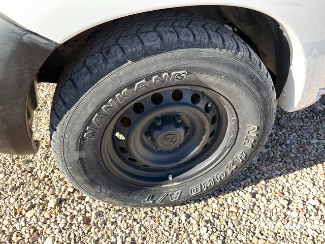 2015 Toyota Hilux 4x4 Crew Cab Pickup - Poltovornjak: slika 5 2015 Toyota Hilux 4x4 Crew Cab Pickup - Poltovornjak: slika 5