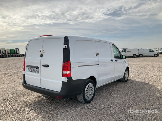 2019 Mercedes-Benz eVito Electric Cargo Van - Furgon: slika 3 2019 Mercedes-Benz eVito Electric Cargo Van - Furgon: slika 3