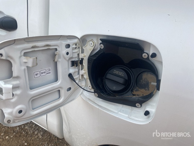 2019 Toyota Hilux 4x4 Pickup - Poltovornjak: slika 5 2019 Toyota Hilux 4x4 Pickup - Poltovornjak: slika 5