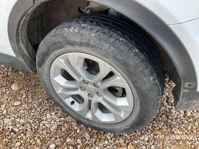 2021 Land Rover Discovery Sport SUV - SUV: slika 4 2021 Land Rover Discovery Sport SUV - SUV: slika 4