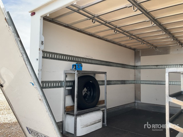 2021 Renault Master 4x2 Van Truck - Tovornjak zabojnik: slika 4 2021 Renault Master 4x2 Van Truck - Tovornjak zabojnik: slika 4